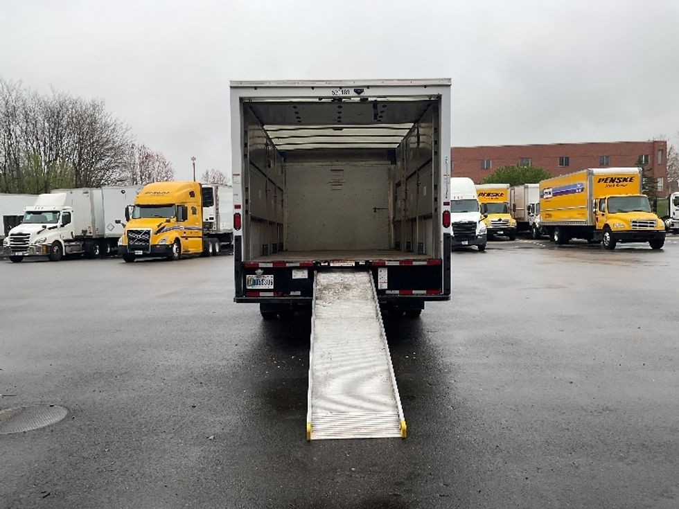 Light Duty Box Truck-Light and Medium Duty Trucks-GMC-2022-Savana G33903-King Of Prussia-PA-20,651\n\t\tmiles-$ 43,500 - Image 9