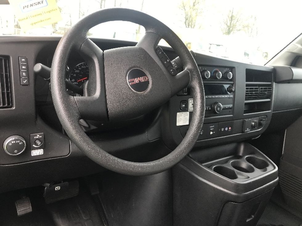 Light Duty Box Truck-Light and Medium Duty Trucks-GMC-2022-Savana G33903-King Of Prussia-PA-28,921\n\t\tmiles-$ 42,500 - Image 17