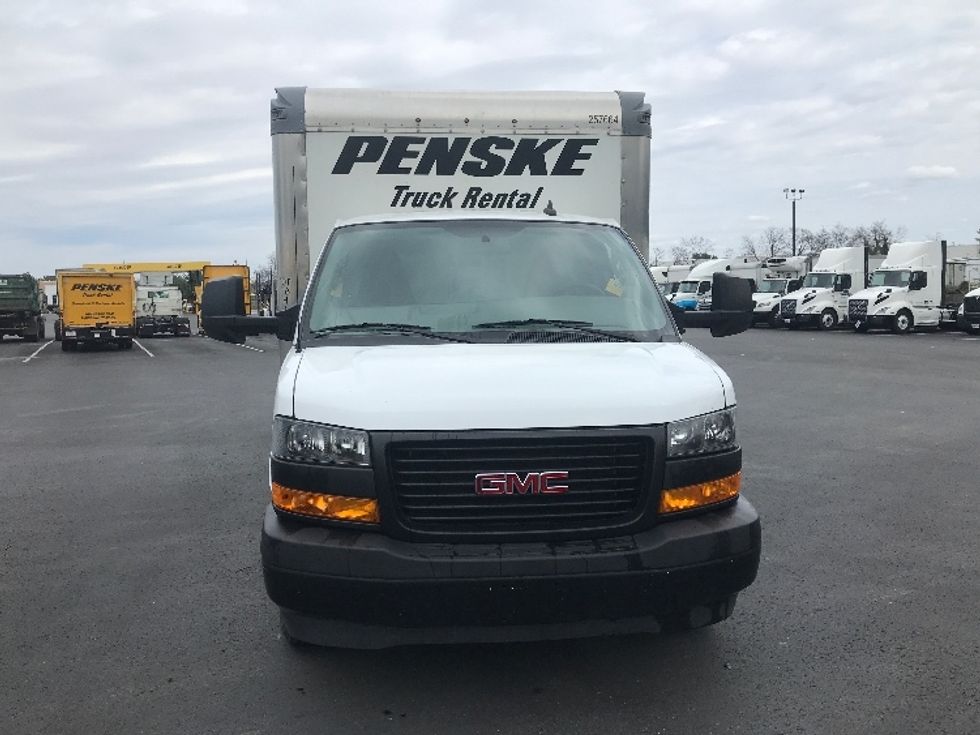 Light Duty Box Truck-Light and Medium Duty Trucks-GMC-2022-Savana G33903-King Of Prussia-PA-28,921\n\t\tmiles-$ 42,500 - Image 2