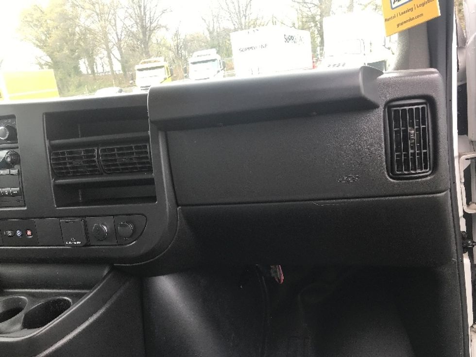 Light Duty Box Truck-Light and Medium Duty Trucks-GMC-2022-Savana G33903-King Of Prussia-PA-28,921\n\t\tmiles-$ 42,500 - Image 21