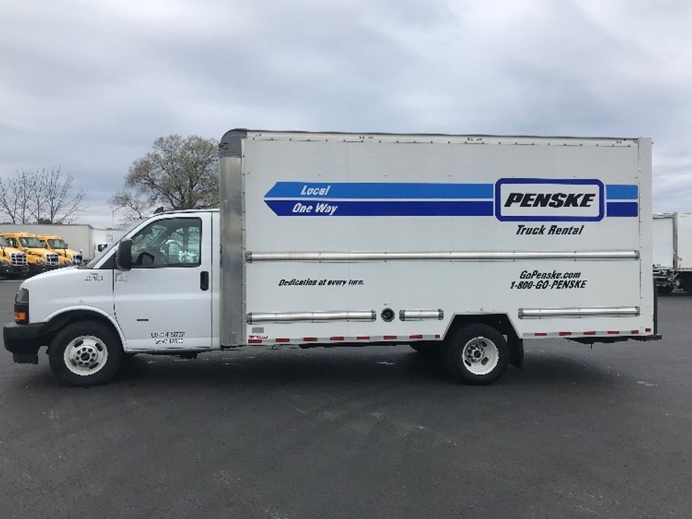 Light Duty Box Truck-Light and Medium Duty Trucks-GMC-2022-Savana G33903-King Of Prussia-PA-28,921\n\t\tmiles-$ 42,500 - Image 4
