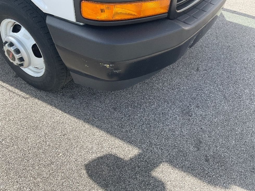 Light Duty Box Truck-Light and Medium Duty Trucks-GMC-2022-Savana G33903-King Of Prussia-PA-29,072\n\t\tmiles-$ 42,500 - Image 27