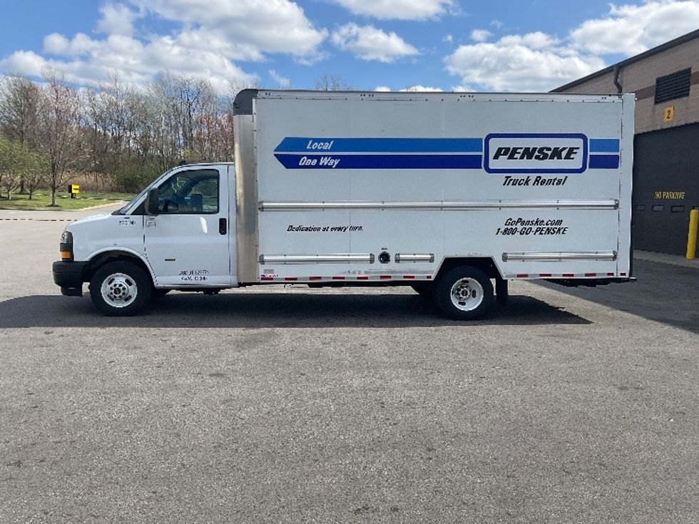 Light Duty Box Truck-Light and Medium Duty Trucks-GMC-2022-Savana G33903-King Of Prussia-PA-29,072\n\t\tmiles-$ 42,500 - Image 4