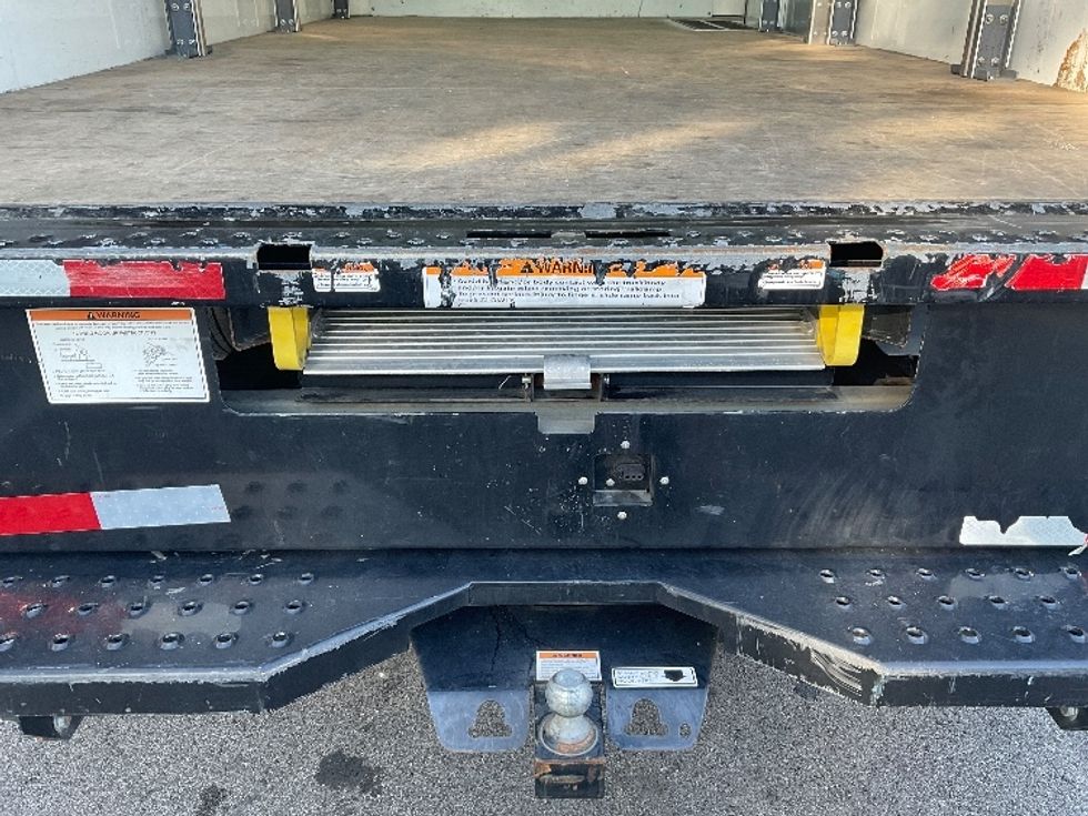 Light Duty Box Truck-Light and Medium Duty Trucks-GMC-2022-Savana G33903-King Of Prussia-PA-29,725\n\t\tmiles-$ 41,500 - Image 10