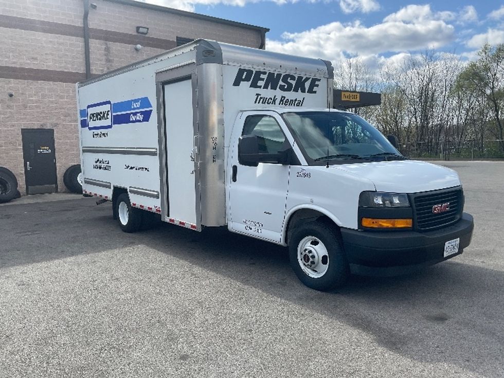 Light Duty Box Truck-Light and Medium Duty Trucks-GMC-2022-Savana G33903-King Of Prussia-PA-31,152\n\t\tmiles-$ 42,250 - Image 1