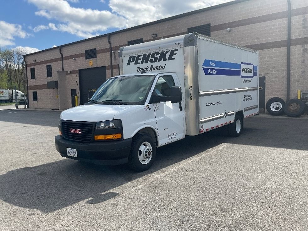 Light Duty Box Truck-Light and Medium Duty Trucks-GMC-2022-Savana G33903-King Of Prussia-PA-31,152\n\t\tmiles-$ 42,250 - Image 3