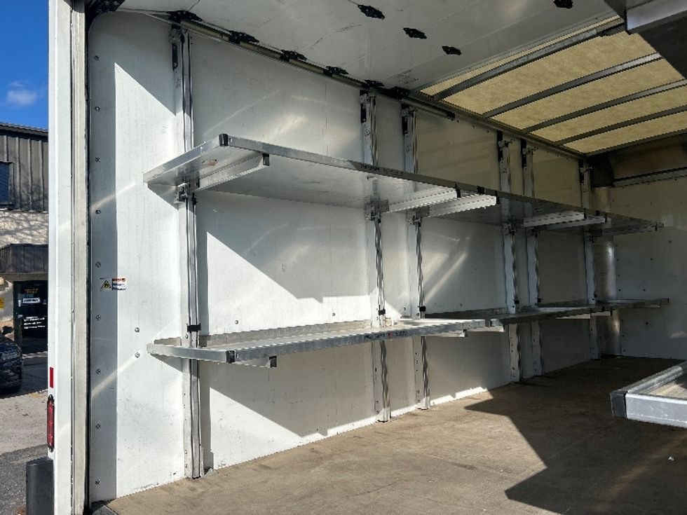 Light Duty Box Truck-Light and Medium Duty Trucks-GMC-2022-Savana G33903-Knoxville-TN-24,180\n\t\tmiles-$ 51,500 - Image 10