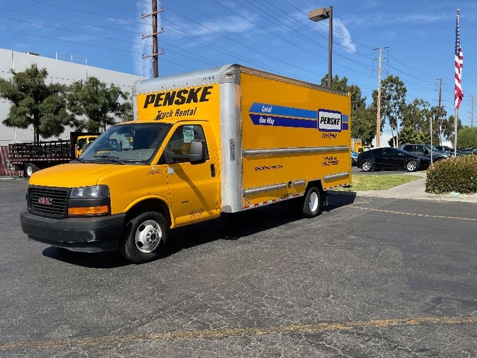 Light Duty Box Truck-Light and Medium Duty Trucks-GMC-2022-Savana G33903-La Mirada-CA-101,879\n\t\tmiles-$ 29,250 - Image 3