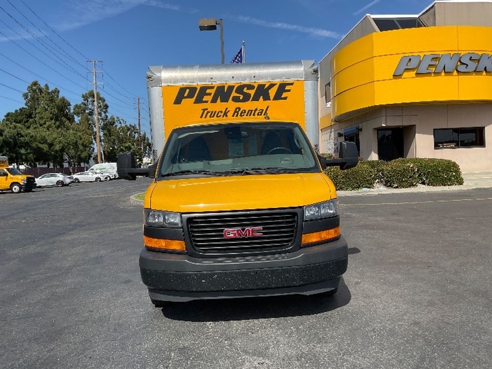 Light Duty Box Truck-Light and Medium Duty Trucks-GMC-2022-Savana G33903-La Mirada-CA-103,865\n\t\tmiles-$ 29,000 - Image 2