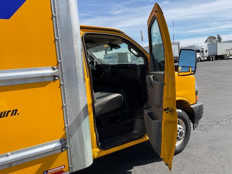 Light Duty Box Truck-Light and Medium Duty Trucks-GMC-2022-Savana G33903-La Mirada-CA-103,865\n\t\tmiles-$ 29,000 - Image 20