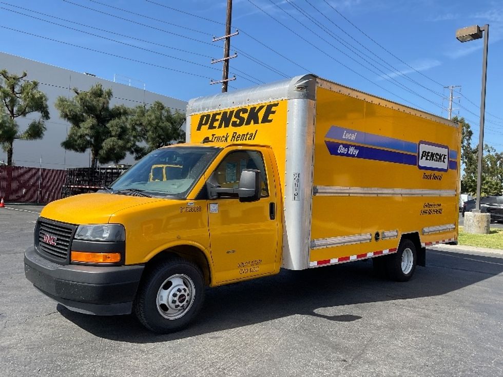 Light Duty Box Truck-Light and Medium Duty Trucks-GMC-2022-Savana G33903-La Mirada-CA-103,865\n\t\tmiles-$ 29,000 - Image 3