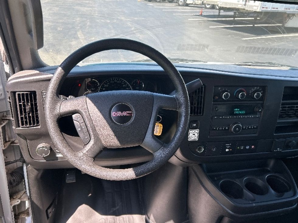 Light Duty Box Truck-Light and Medium Duty Trucks-GMC-2022-Savana G33903-La Porte-IN-104,888\n\t\tmiles-$ 30,000 - Image 18