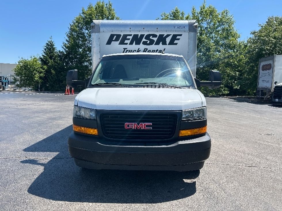 Light Duty Box Truck-Light and Medium Duty Trucks-GMC-2022-Savana G33903-La Porte-IN-104,888\n\t\tmiles-$ 30,000 - Image 2