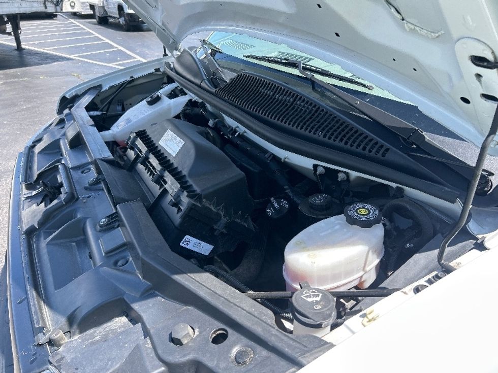 Light Duty Box Truck-Light and Medium Duty Trucks-GMC-2022-Savana G33903-La Porte-IN-104,888\n\t\tmiles-$ 30,000 - Image 24