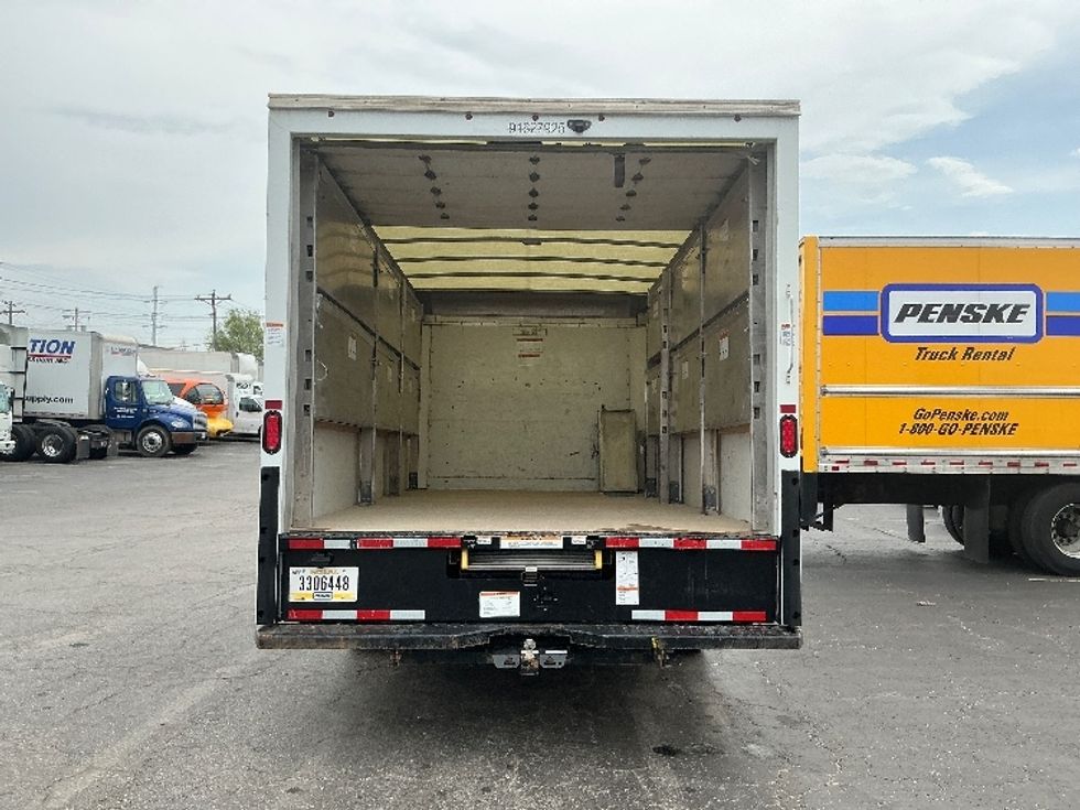 Light Duty Box Truck-Light and Medium Duty Trucks-GMC-2022-Savana G33903-La Porte-IN-71,802\n\t\tmiles-$ 37,250 - Image 8