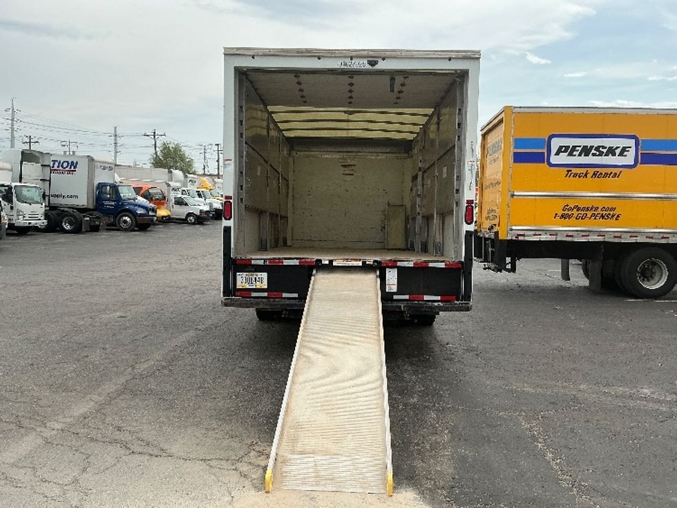Light Duty Box Truck-Light and Medium Duty Trucks-GMC-2022-Savana G33903-La Porte-IN-71,802\n\t\tmiles-$ 37,250 - Image 9
