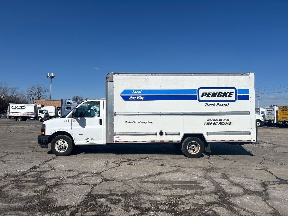 Light Duty Box Truck-Light and Medium Duty Trucks-GMC-2022-Savana G33903-La Porte-IN-85,949\n\t\tmiles-$ 36,500 - Image 4