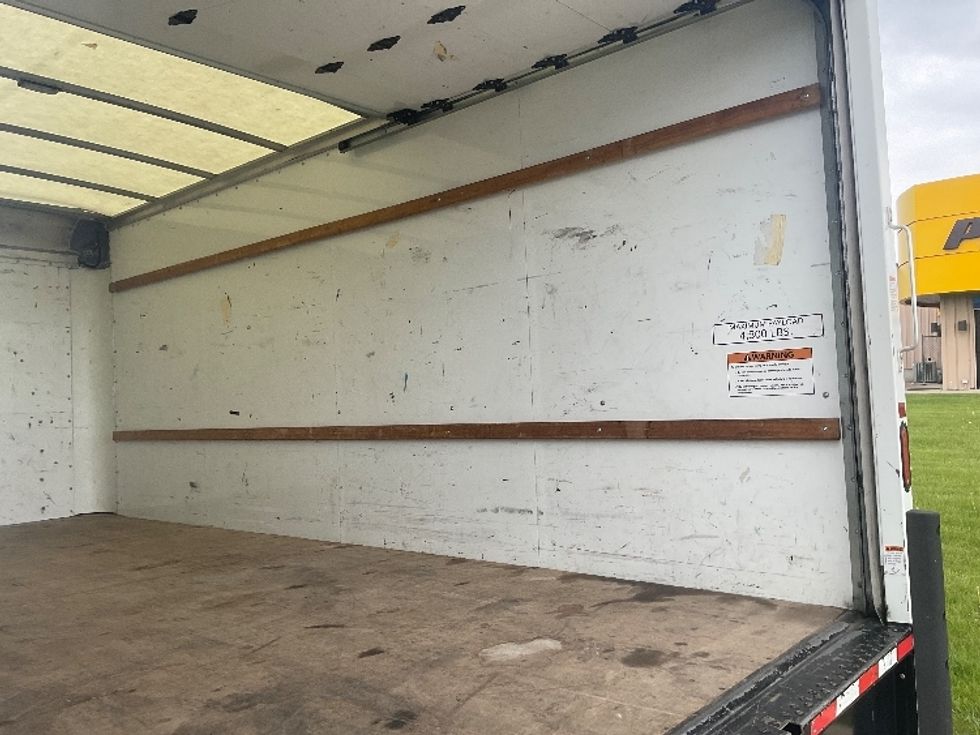 Light Duty Box Truck-Light and Medium Duty Trucks-GMC-2022-Savana G33903-La Porte-IN-92,795\n\t\tmiles-$ 30,250 - Image 12