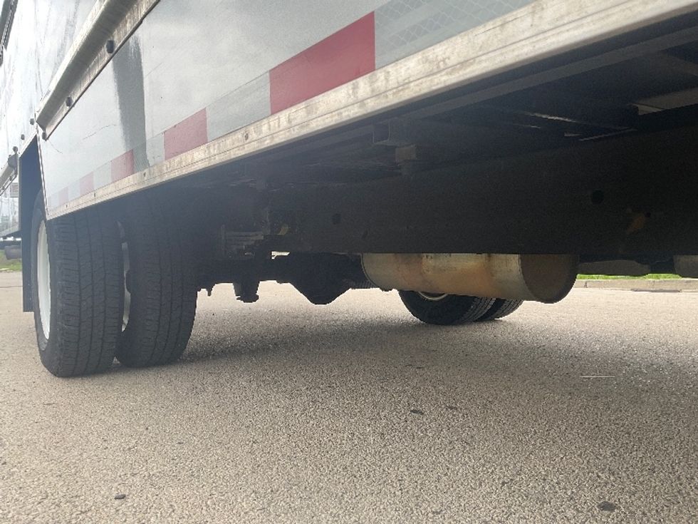 Light Duty Box Truck-Light and Medium Duty Trucks-GMC-2022-Savana G33903-La Porte-IN-92,795\n\t\tmiles-$ 30,250 - Image 14
