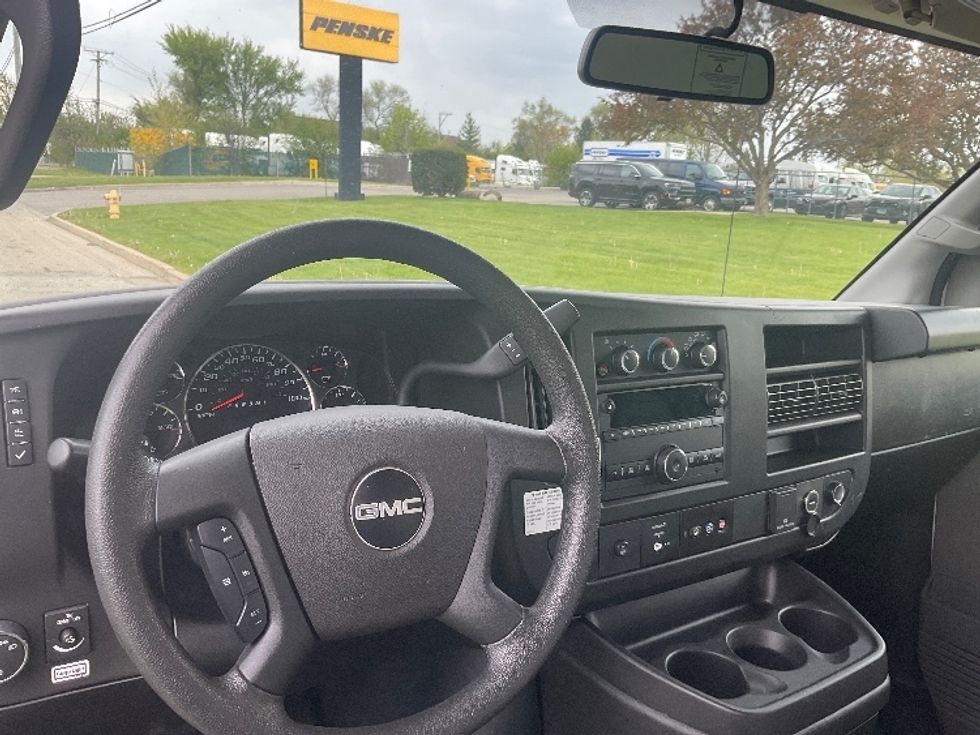 Light Duty Box Truck-Light and Medium Duty Trucks-GMC-2022-Savana G33903-La Porte-IN-92,795\n\t\tmiles-$ 30,250 - Image 18