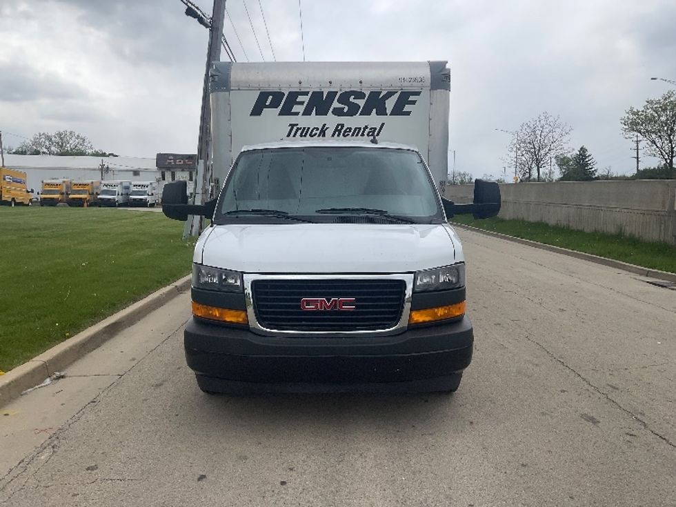 Light Duty Box Truck-Light and Medium Duty Trucks-GMC-2022-Savana G33903-La Porte-IN-92,795\n\t\tmiles-$ 30,250 - Image 2