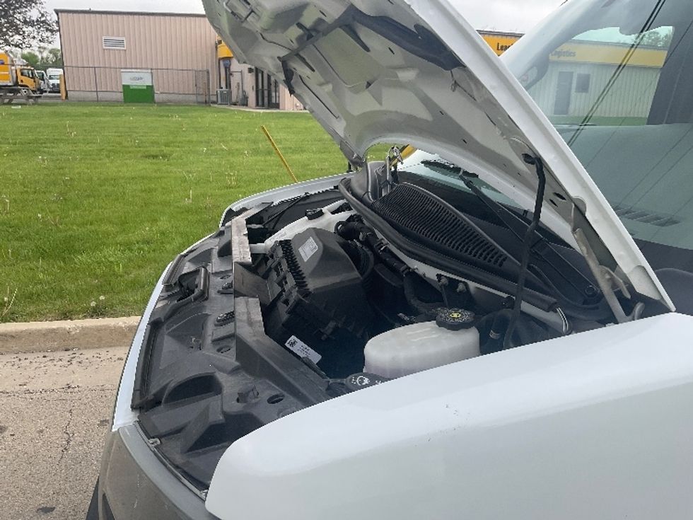 Light Duty Box Truck-Light and Medium Duty Trucks-GMC-2022-Savana G33903-La Porte-IN-92,795\n\t\tmiles-$ 30,250 - Image 25