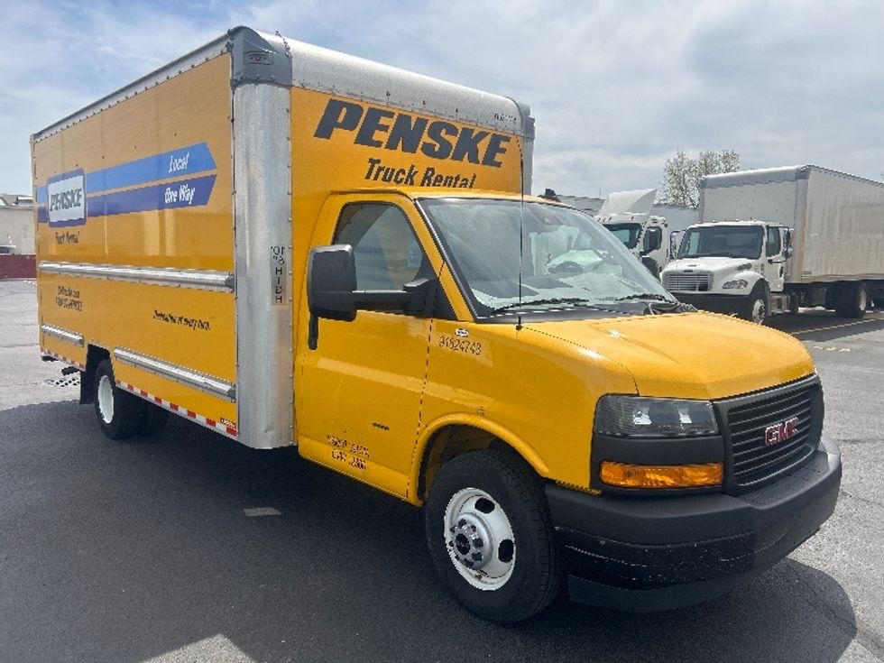 Light Duty Box Truck-Light and Medium Duty Trucks-GMC-2022-Savana G33903-La Porte-IN-99,691\n\t\tmiles-$ 27,500 - Image 1