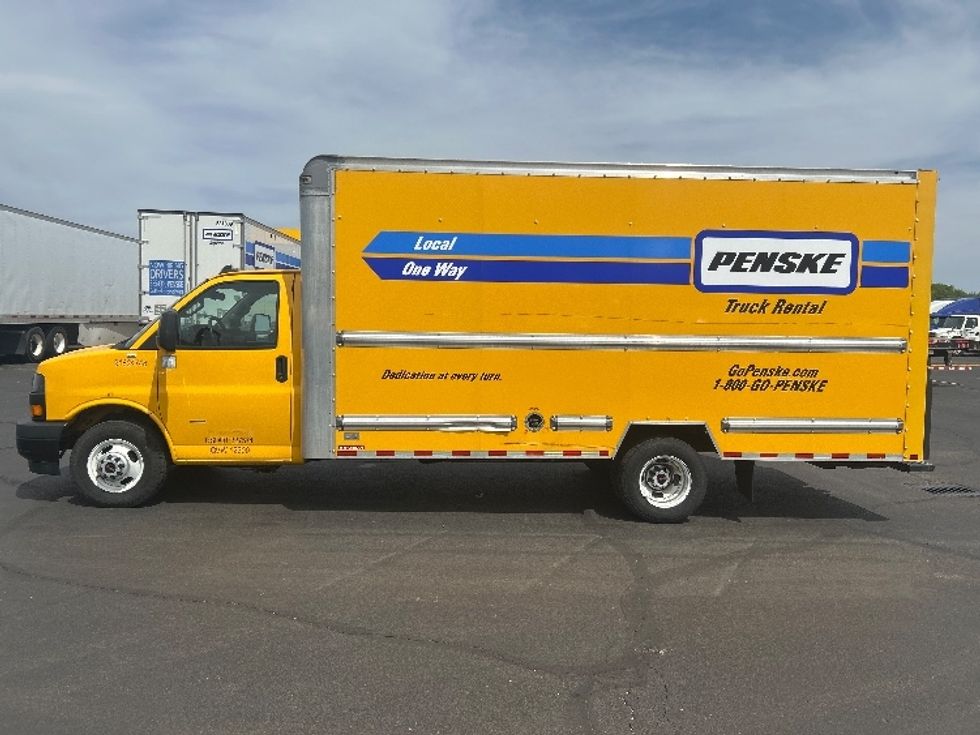 Light Duty Box Truck-Light and Medium Duty Trucks-GMC-2022-Savana G33903-La Porte-IN-99,691\n\t\tmiles-$ 27,500 - Image 4