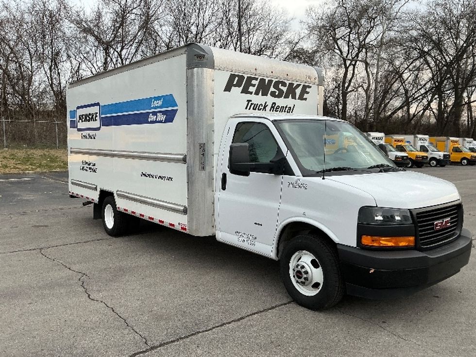 Light Duty Box Truck-Light and Medium Duty Trucks-GMC-2022-Savana G33903-La Vergne-TN-92,098\n\t\tmiles-$ 34,250 - Image 1