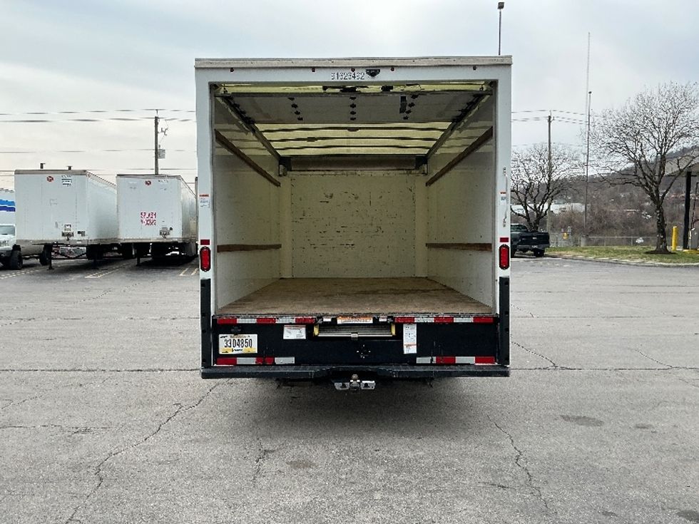 Light Duty Box Truck-Light and Medium Duty Trucks-GMC-2022-Savana G33903-La Vergne-TN-92,098\n\t\tmiles-$ 34,250 - Image 8