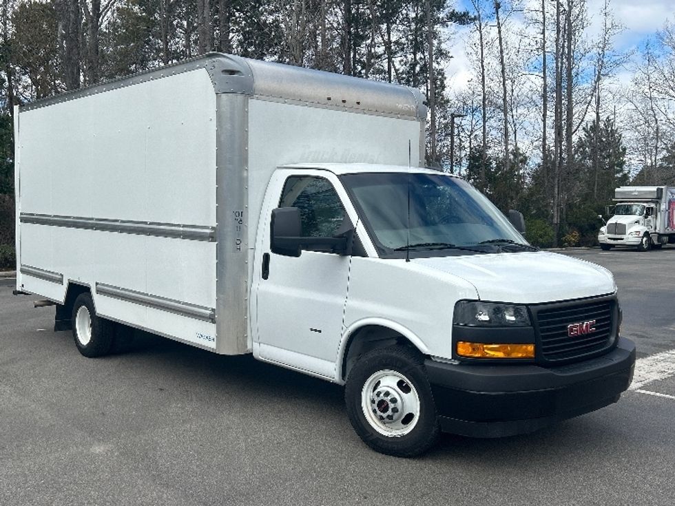 Light Duty Box Truck-Light and Medium Duty Trucks-GMC-2022-Savana G33903-Ladson-SC-48,230\n\t\tmiles-$ 40,000 - Image 1