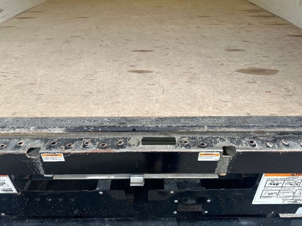 Light Duty Box Truck-Light and Medium Duty Trucks-GMC-2022-Savana G33903-Ladson-SC-48,230\n\t\tmiles-$ 40,000 - Image 9