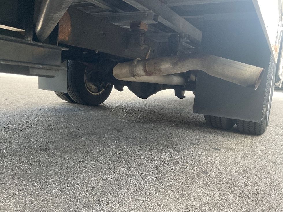 Light Duty Box Truck-Light and Medium Duty Trucks-GMC-2022-Savana G33903-Ladson-SC-51,529\n\t\tmiles-$ 32,000 - Image 14