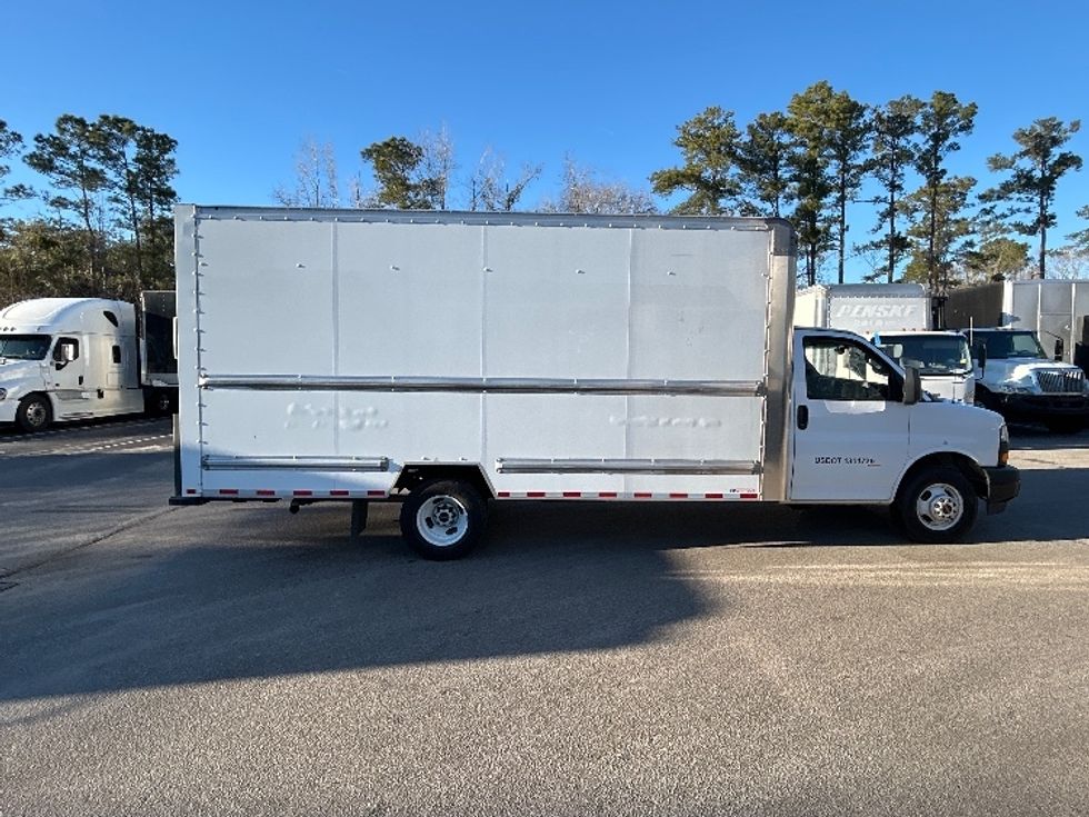 Light Duty Box Truck-Light and Medium Duty Trucks-GMC-2022-Savana G33903-Ladson-SC-63,064\n\t\tmiles-$ 38,250 - Image 15