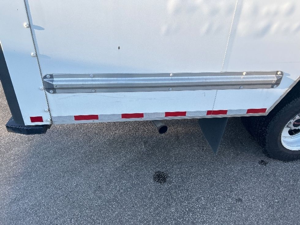 Light Duty Box Truck-Light and Medium Duty Trucks-GMC-2022-Savana G33903-Ladson-SC-63,064\n\t\tmiles-$ 38,250 - Image 28