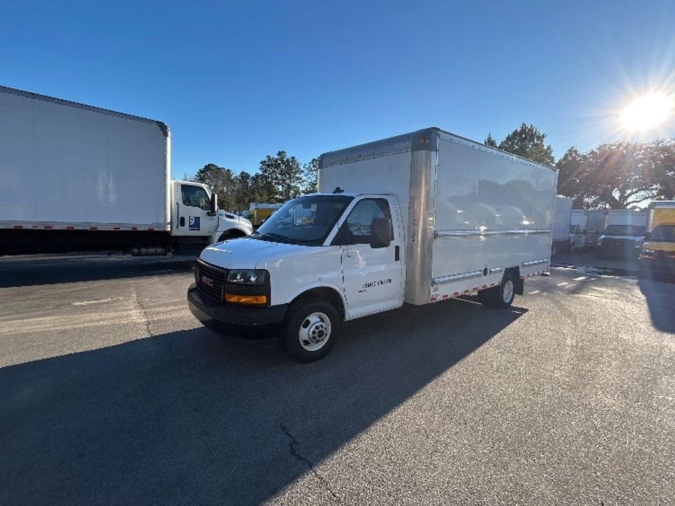 Light Duty Box Truck-Light and Medium Duty Trucks-GMC-2022-Savana G33903-Ladson-SC-63,064\n\t\tmiles-$ 38,250 - Image 3