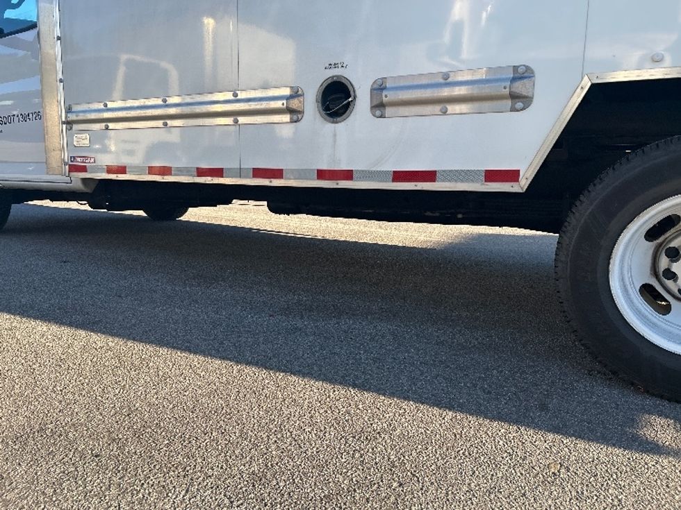 Light Duty Box Truck-Light and Medium Duty Trucks-GMC-2022-Savana G33903-Ladson-SC-63,064\n\t\tmiles-$ 38,250 - Image 5