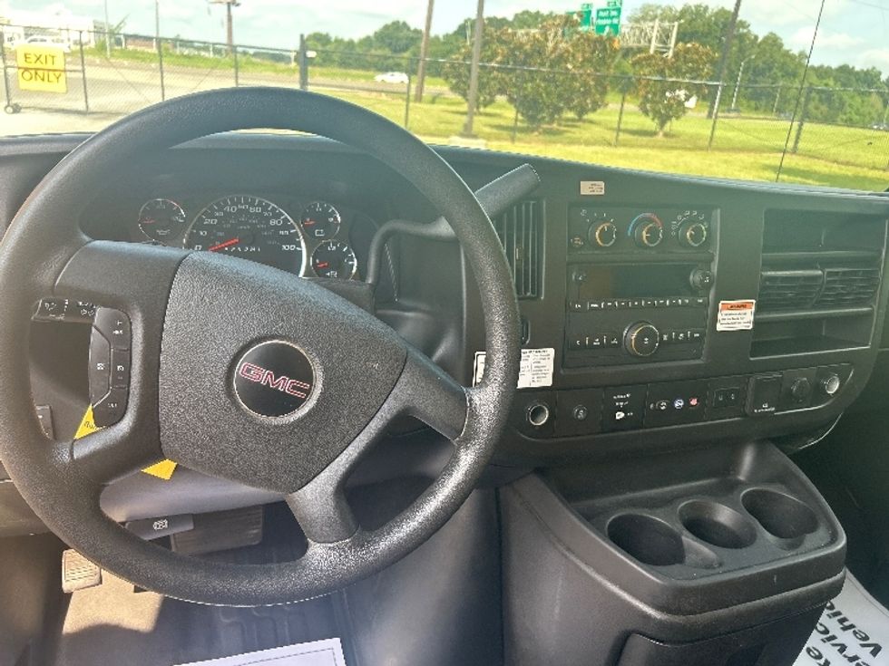 Light Duty Box Truck-Light and Medium Duty Trucks-GMC-2022-Savana G33903-Lafayette-LA-132,182\n\t\tmiles-$ 22,000 - Image 12