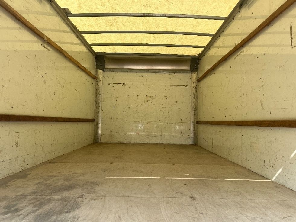 Light Duty Box Truck-Light and Medium Duty Trucks-GMC-2022-Savana G33903-Lafayette-LA-132,182\n\t\tmiles-$ 22,000 - Image 7