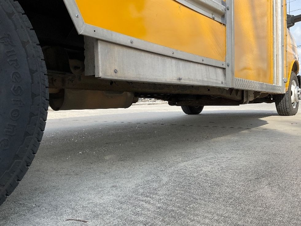 Light Duty Box Truck-Light and Medium Duty Trucks-GMC-2022-Savana G33903-Lafayette-LA-69,624\n\t\tmiles-$ 35,500 - Image 13