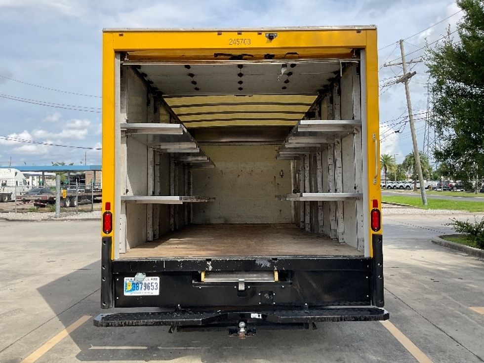 Light Duty Box Truck-Light and Medium Duty Trucks-GMC-2022-Savana G33903-Lafayette-LA-69,624\n\t\tmiles-$ 35,500 - Image 8
