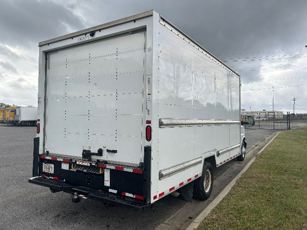 Light Duty Box Truck-Light and Medium Duty Trucks-GMC-2022-Savana G33903-Lafayette-LA-92,272\n\t\tmiles-$ 32,750 - Image 10