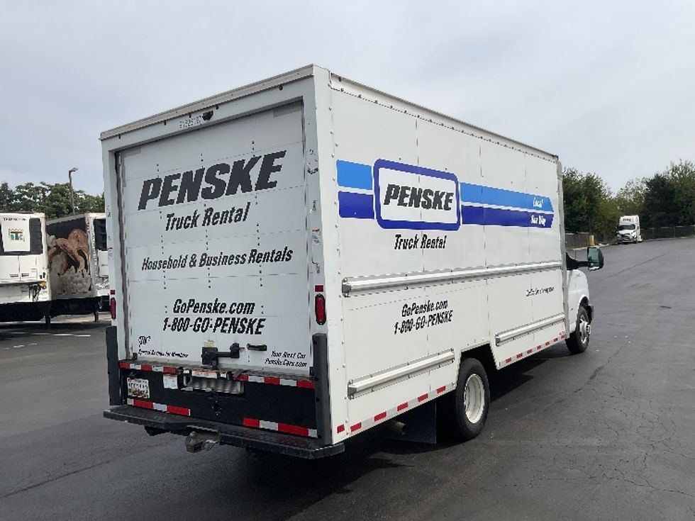Light Duty Box Truck-Light and Medium Duty Trucks-GMC-2022-Savana G33903-Lancaster-PA-144,859\n\t\tmiles-$ 23,750 - Image 13