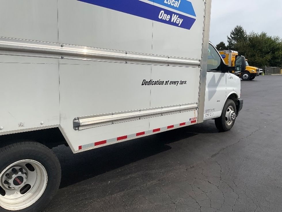 Light Duty Box Truck-Light and Medium Duty Trucks-GMC-2022-Savana G33903-Lancaster-PA-144,859\n\t\tmiles-$ 23,750 - Image 14