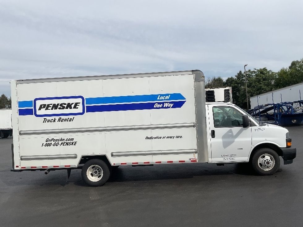 Light Duty Box Truck-Light and Medium Duty Trucks-GMC-2022-Savana G33903-Lancaster-PA-144,859\n\t\tmiles-$ 23,750 - Image 15