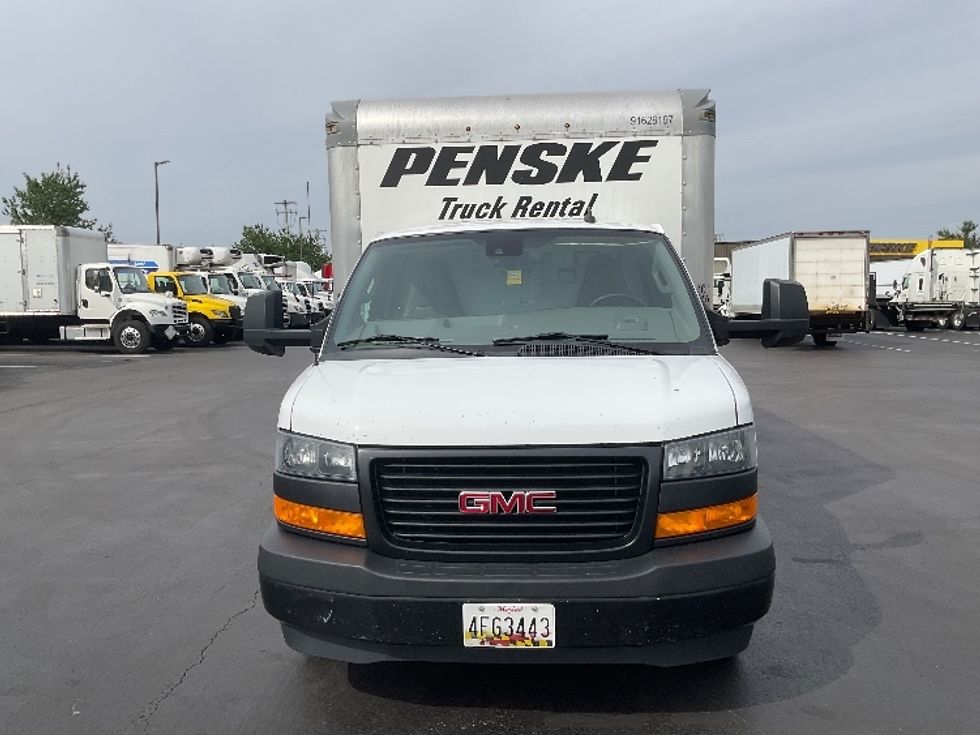 Light Duty Box Truck-Light and Medium Duty Trucks-GMC-2022-Savana G33903-Lancaster-PA-144,859\n\t\tmiles-$ 23,750 - Image 2