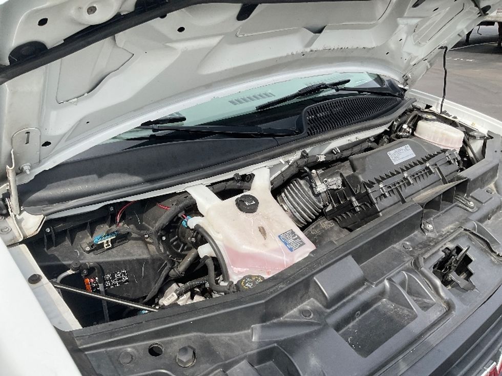 Light Duty Box Truck-Light and Medium Duty Trucks-GMC-2022-Savana G33903-Lancaster-PA-144,859\n\t\tmiles-$ 23,750 - Image 23