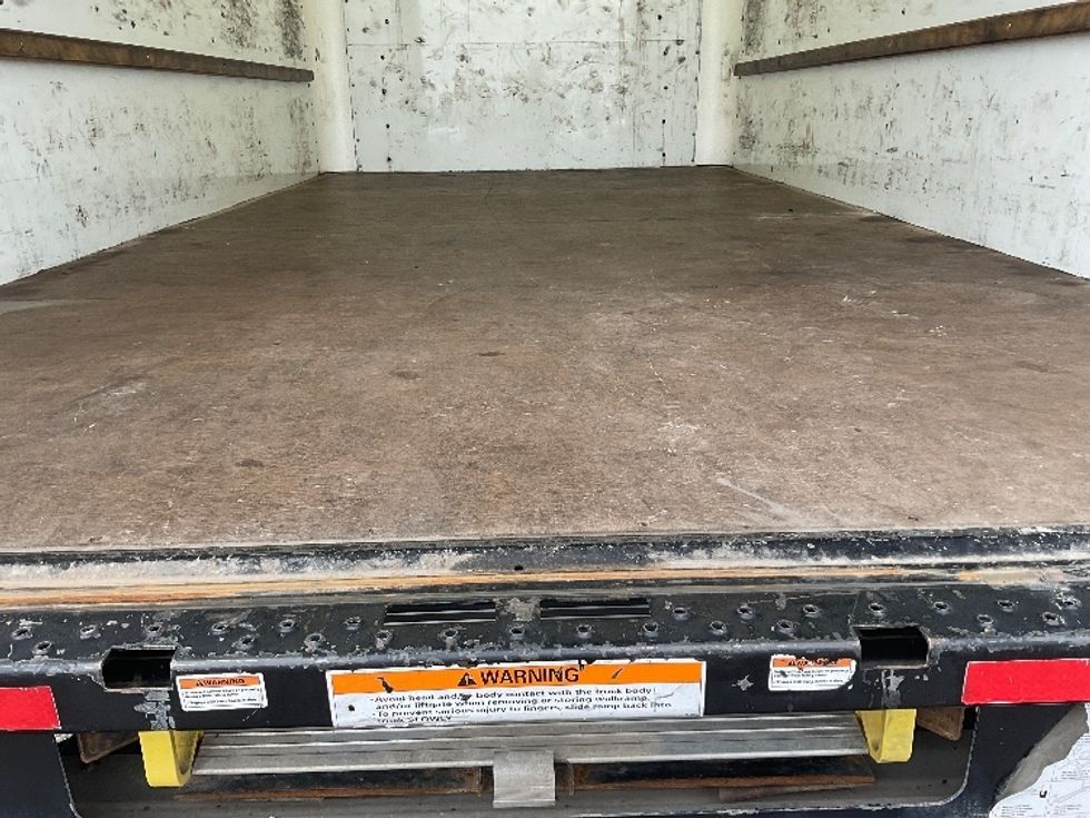 Light Duty Box Truck-Light and Medium Duty Trucks-GMC-2022-Savana G33903-Lansing-MI-163,274\n\t\tmiles-$ 20,750 - Image 10