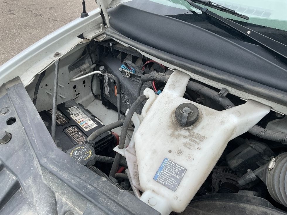 Light Duty Box Truck-Light and Medium Duty Trucks-GMC-2022-Savana G33903-Lansing-MI-163,274\n\t\tmiles-$ 20,750 - Image 23