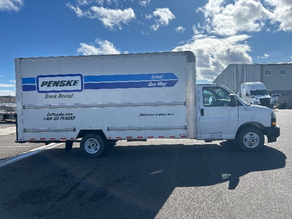 Light Duty Box Truck-Light and Medium Duty Trucks-GMC-2022-Savana G33903-Las Vegas-NV-110,472\n\t\tmiles-$ 31,750 - Image 14